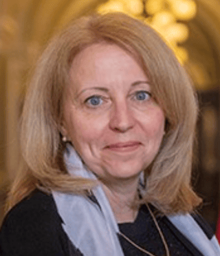 Nathalie Drouin - crop 4